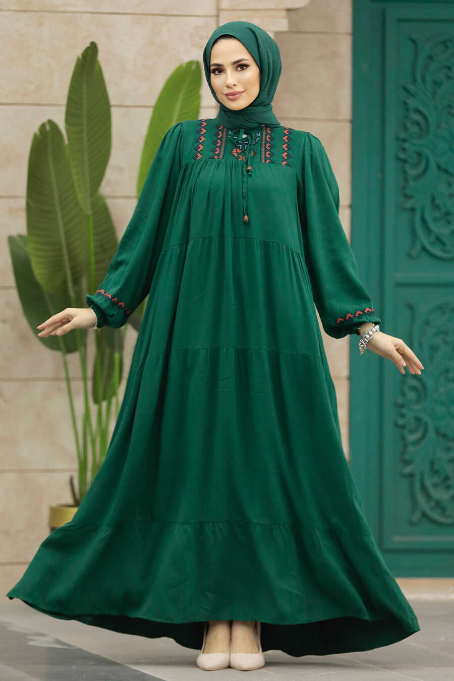 Emerald green dress outlet muslimah